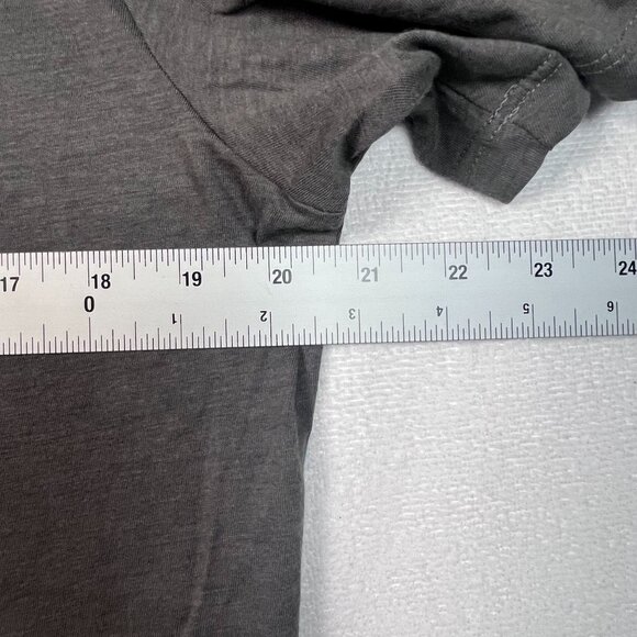 Columbia Womens LG "Outdoors Is For Everyone" Grey V-Neck Tee NWT - Picture 11 of 11